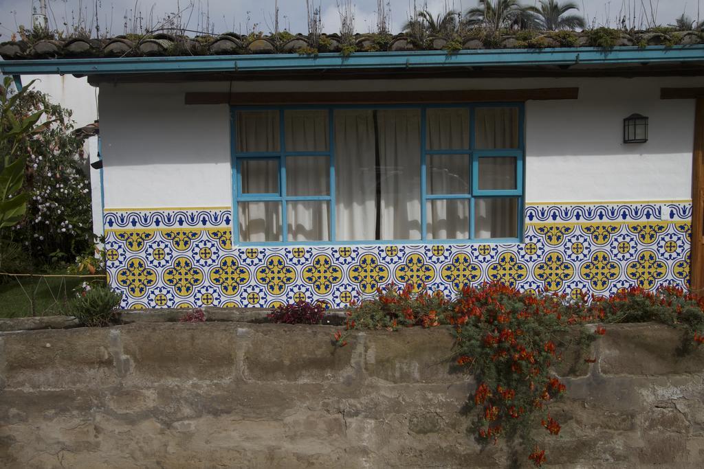 Las Palmeras Inn Otavalo Zewnętrze zdjęcie