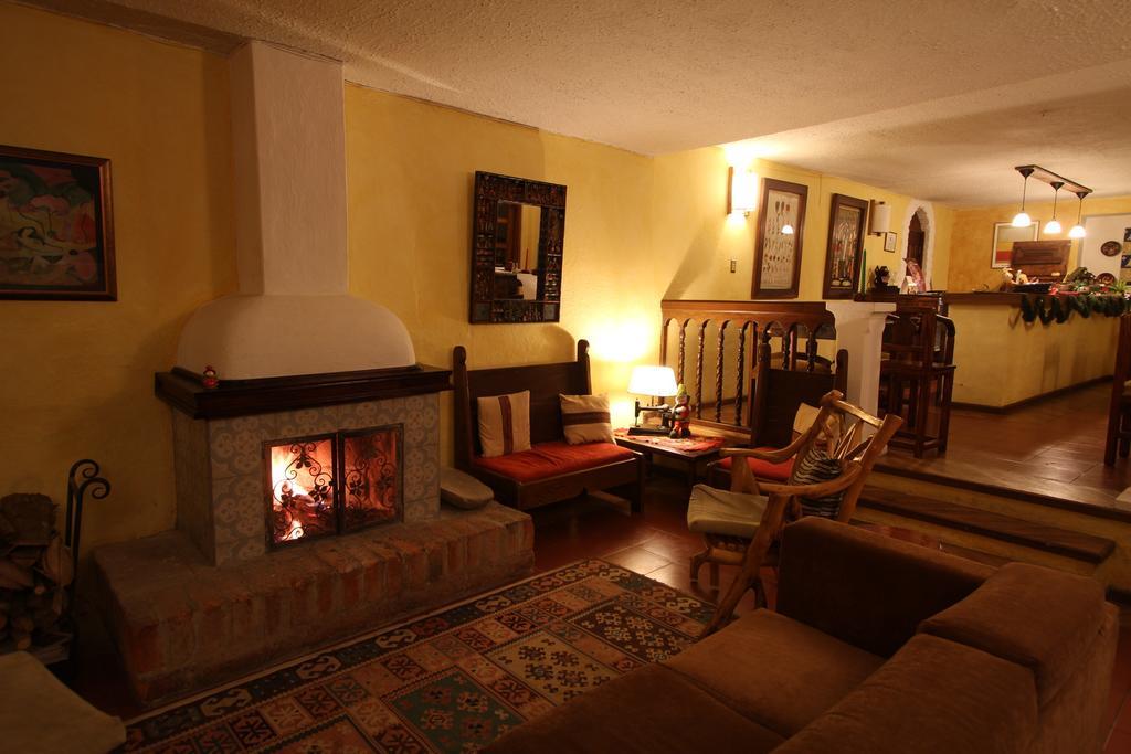 Las Palmeras Inn Otavalo Zewnętrze zdjęcie