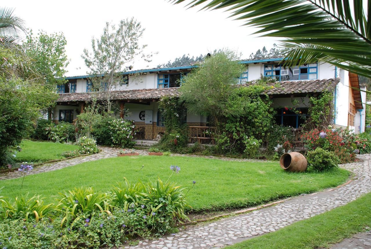 Las Palmeras Inn Otavalo Zewnętrze zdjęcie