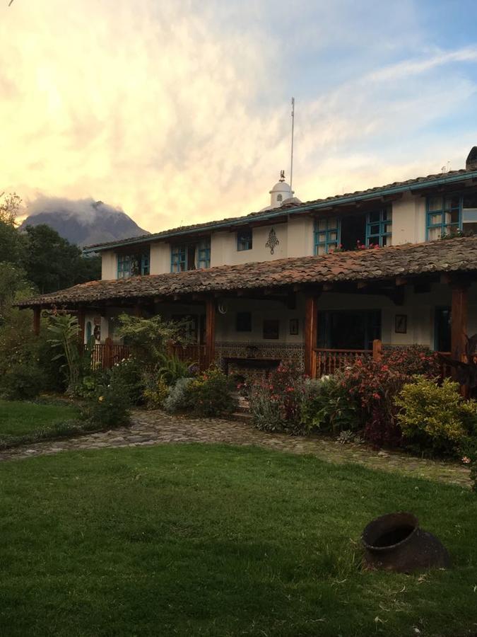 Las Palmeras Inn Otavalo Zewnętrze zdjęcie